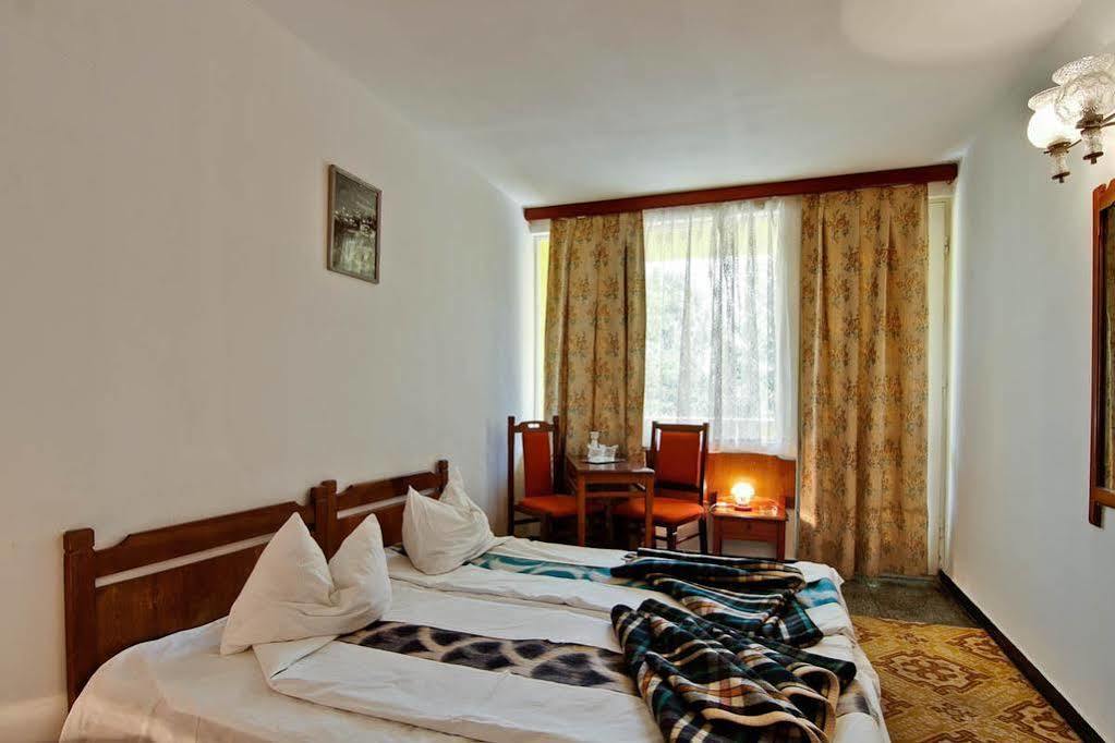Hotel Venus Ефоріє-Норд Екстер'єр фото